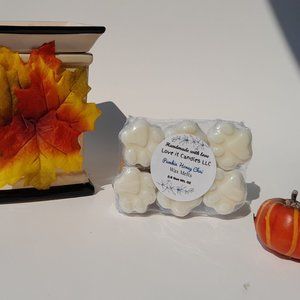Winter/Christmas/Fall Soy Wax Melts Heart Shape bundle of 3 great for gifts